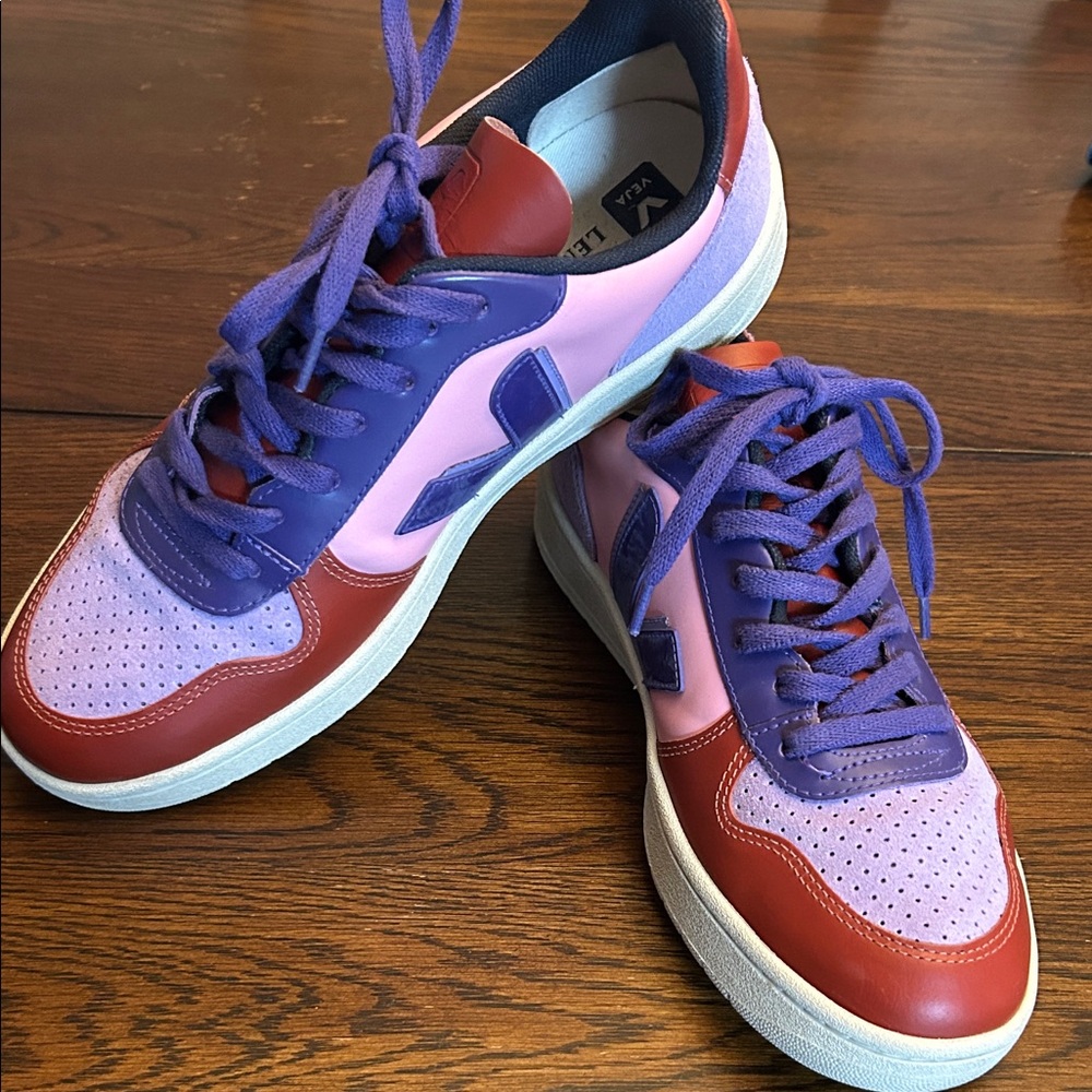 Veja Women's Multicolor Sneakers - Purple, Red, Pink